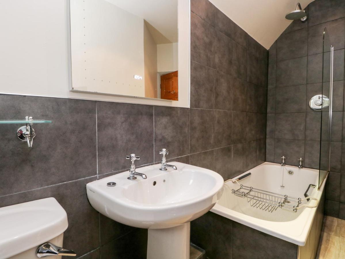 Scandale Bridge Cottage Ambleside Bagian luar foto